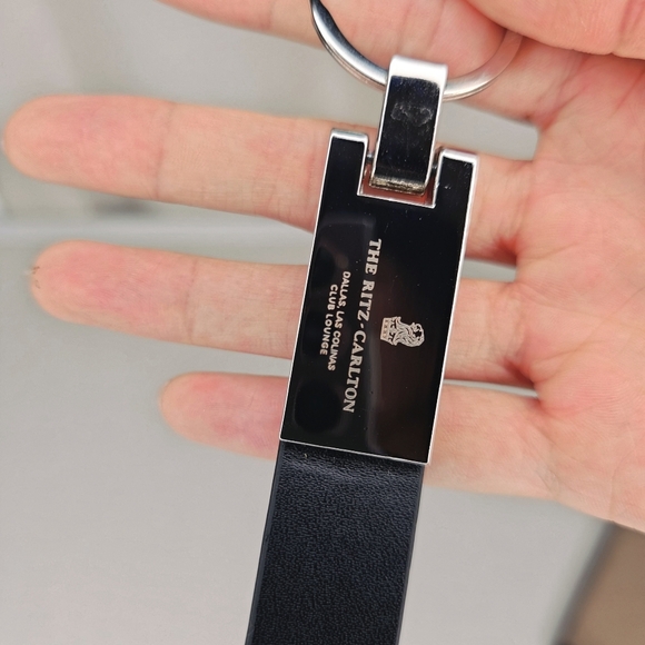 Brand new Ritz Carlton Key Chain - Picture 4 of 7
